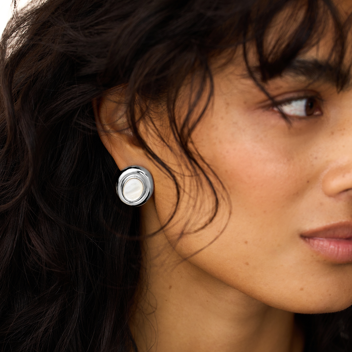Divifa Giselle Pearl Earrings in White Gold-Plated stainless steel