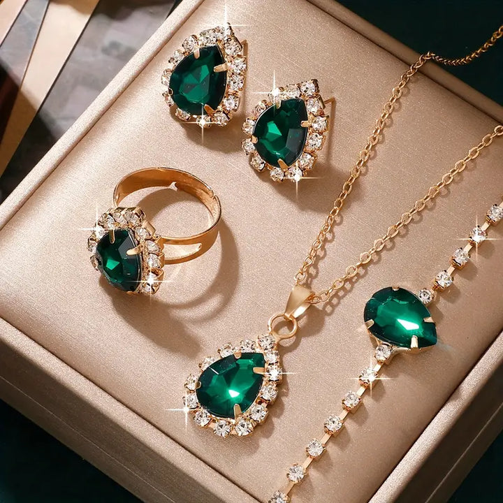 Divifa Elisandre Vermont Jewelry in Gold-Plated stainless steel
