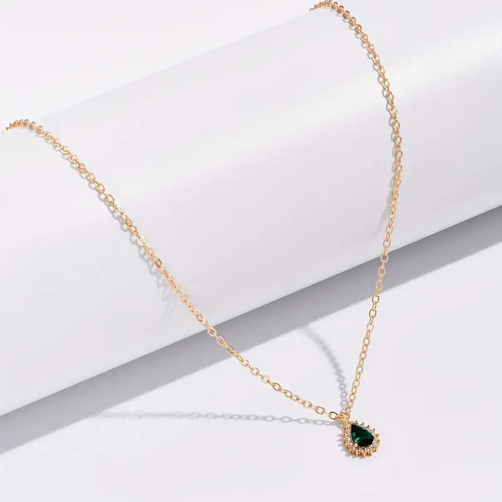 Divifa Yvaine Gladorra Necklace in Gold-Plated stainless steel