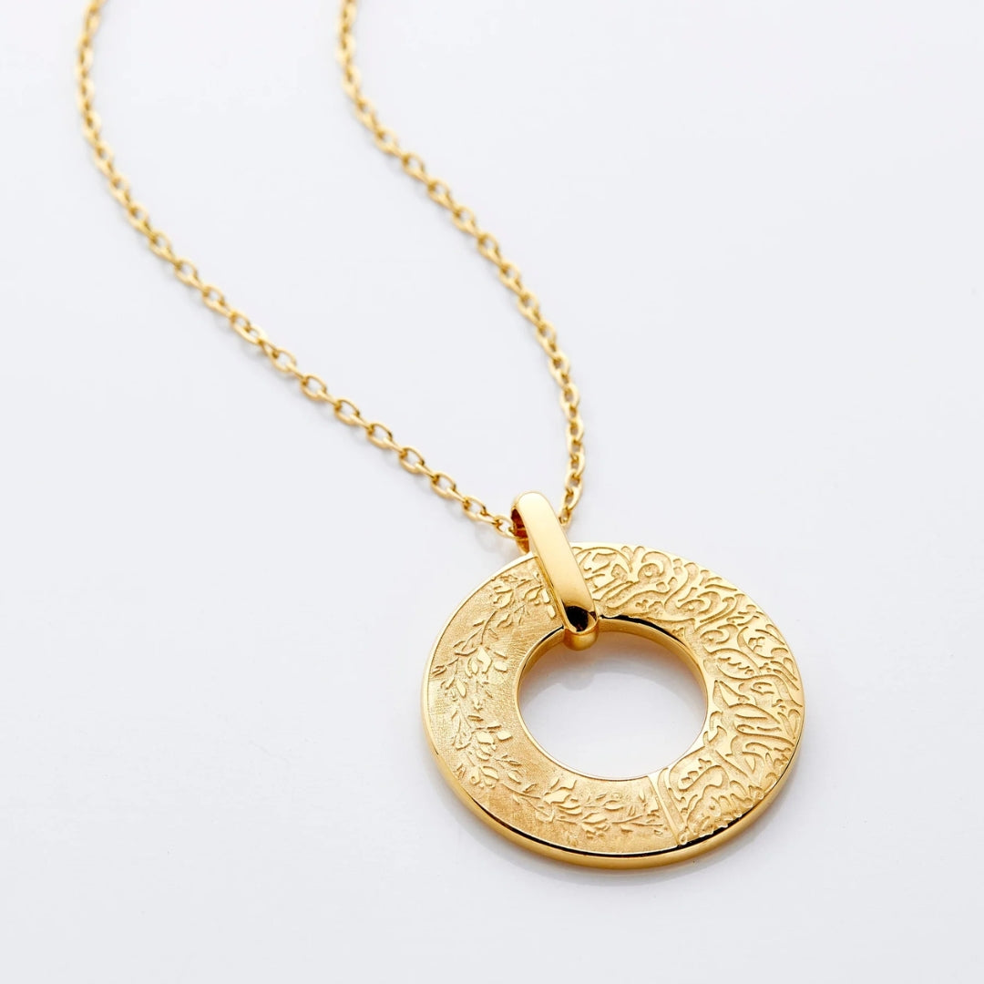 Divifa Circle Necklace in Gold-Plated stainless steel