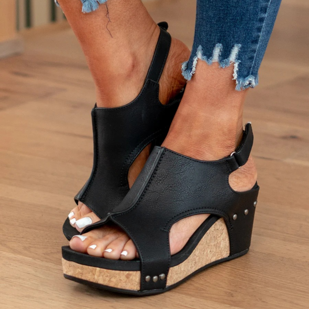 Divifa Linda Suede Wedge Sandals