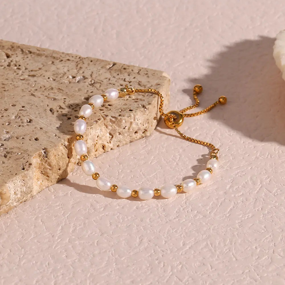 Divifa Pearl Bracelet in Gold-Plated stainless steel