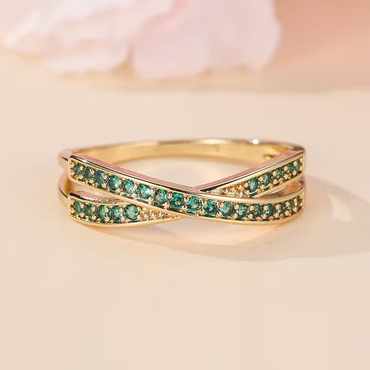 Divifa Emerald Flow Ring in Gold-Plated stainless steel