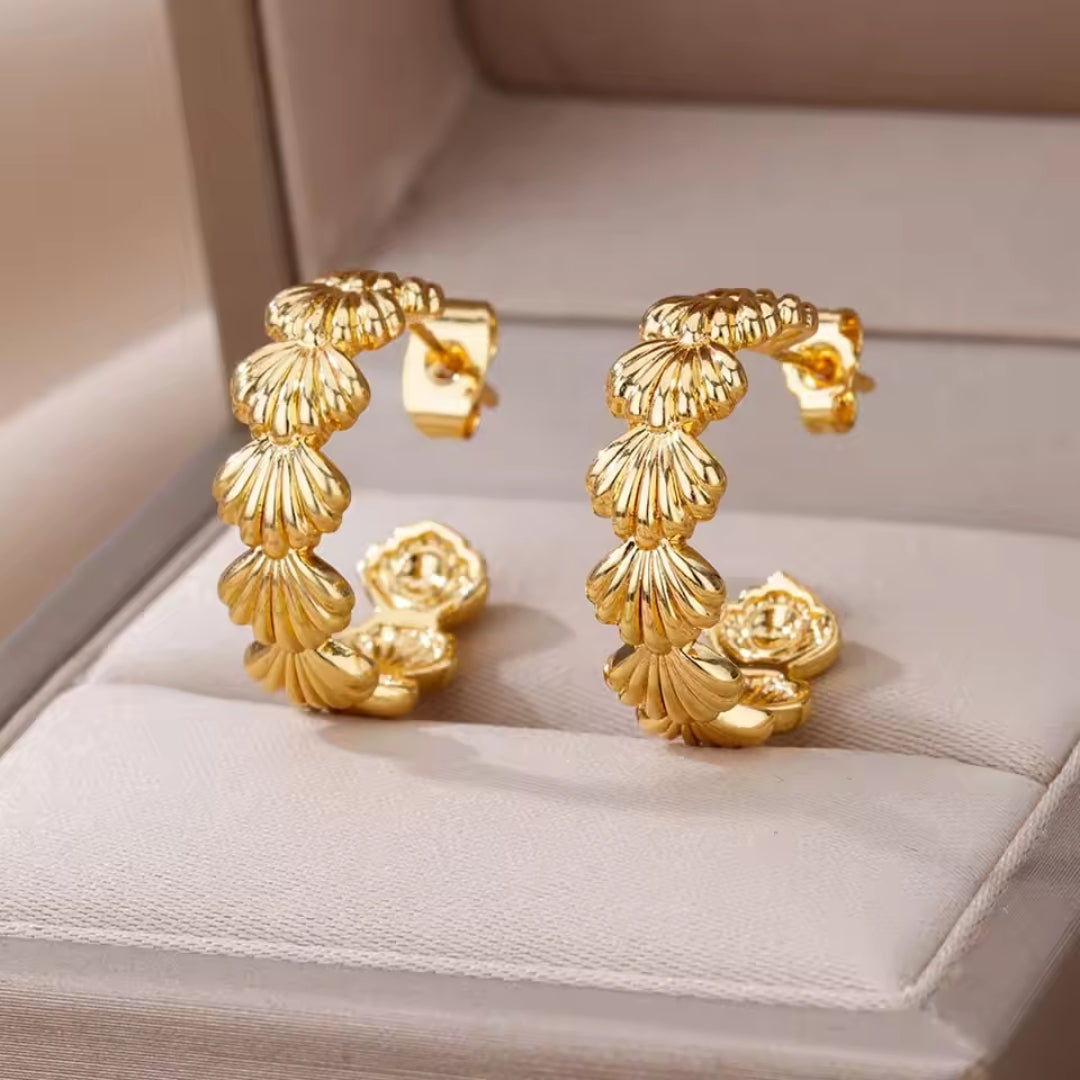 Divifa Blossom Golden Earrings in Gold-Plated stainless steel