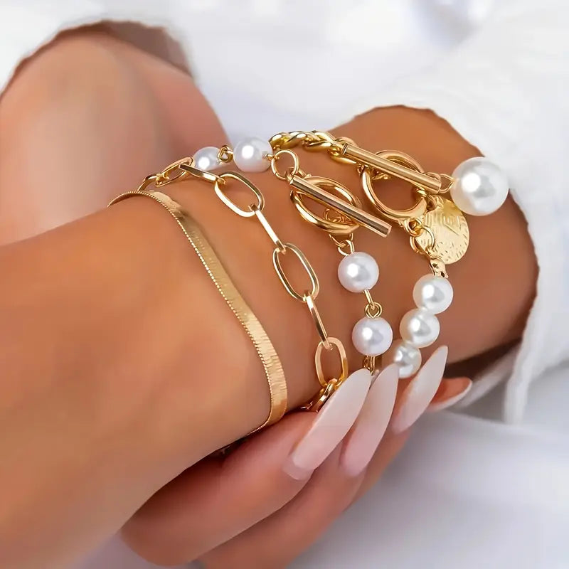 Divifa Chic 4-piece Jewelry Set in Gold-Plated stainless steel