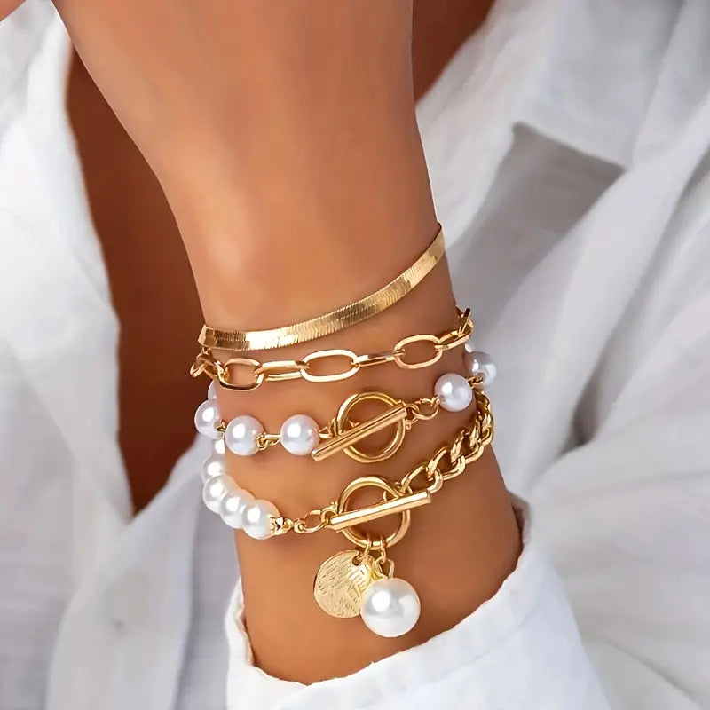 Divifa Chic 4-piece Jewelry Set in Gold-Plated stainless steel