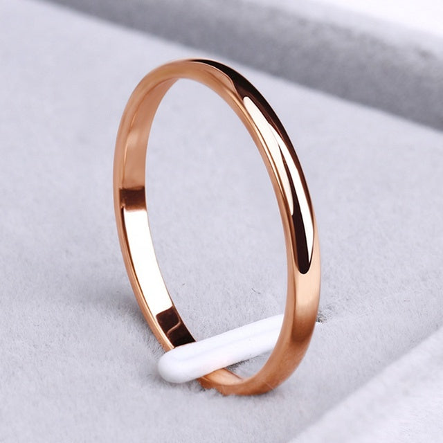 Divifa Simple Made Ring in Gold-Plated stainless steel