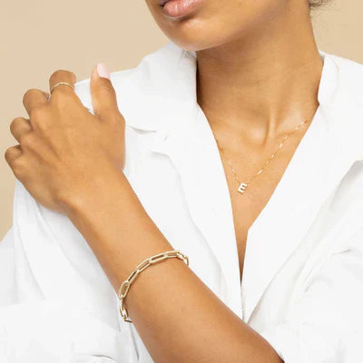 Divifa Love Letter Necklace in Gold-Plated stainless steel