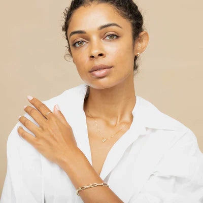 Divifa Love Letter Necklace in Gold-Plated stainless steel