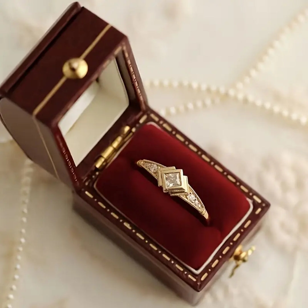 Divifa Spark Ring in Gold-Plated stainless steel