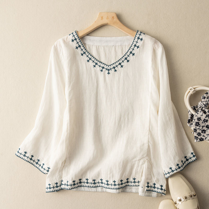 Divifa Mary Pattern V-Neck Blouse