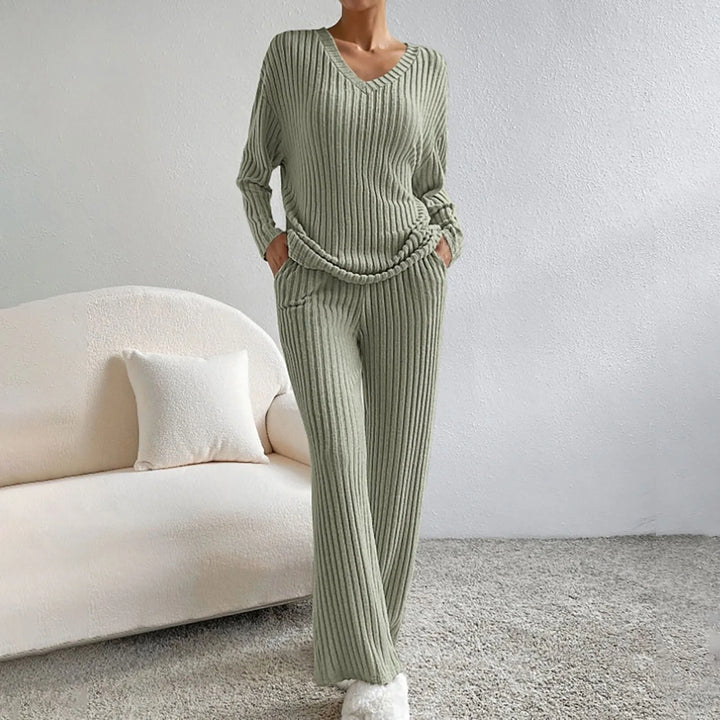 Divifa CozySet Knitted 2-piece set