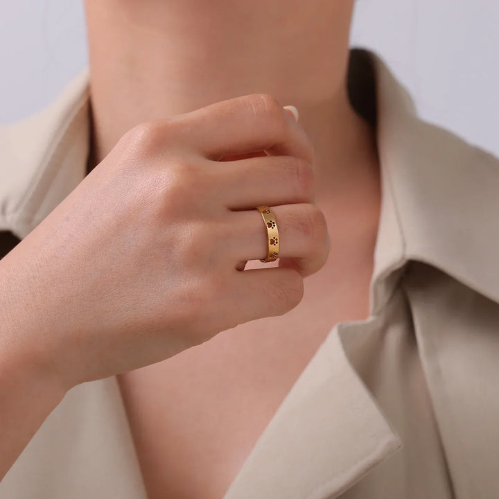 Divifa Two-Tone Paw Ring in Gold-Plated stainless steel