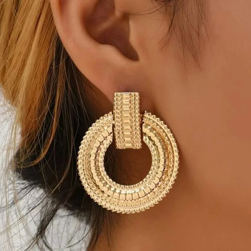 Divifa Golden Hollow Earrings in Gold-Plated stainless steel