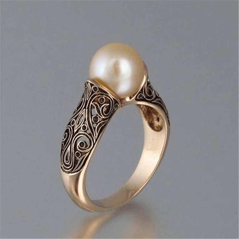 Divifa Vintage Pearl Ring in Gold-Plated stainless steel