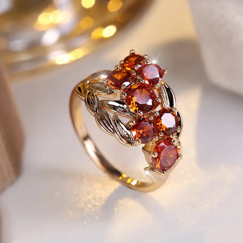 Divifa Vintage Red Ring in Gold-Plated stainless steel